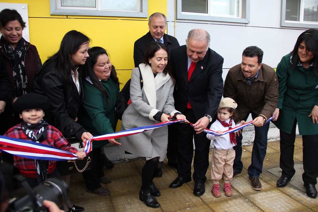 Vicepresidenta Ejecutiva inaugura hermoso jardín infantil en sector Escuela Agrícola